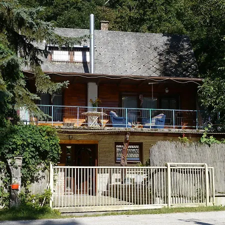 Szarvaskő Nyaraló/ Deer Rock