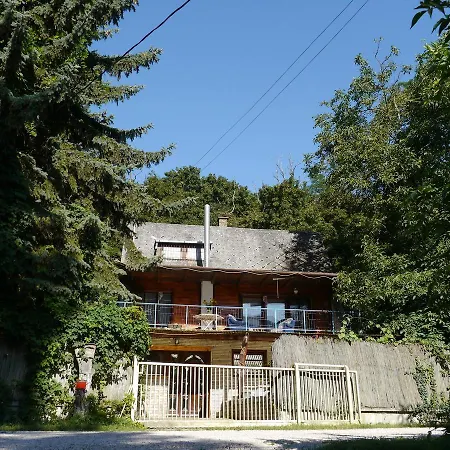 Szarvaskő Nyaraló/ Deer Rock *