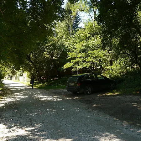 Szarvaskő Nyaraló/ Deer Rock Semesterbostad Esztergom