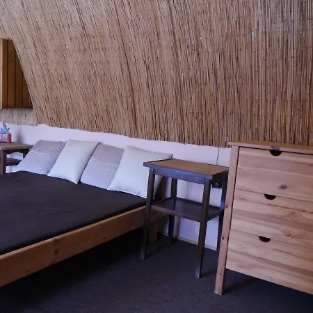 Szarvasko Nyaralo/ Deer Rock Ostřihom