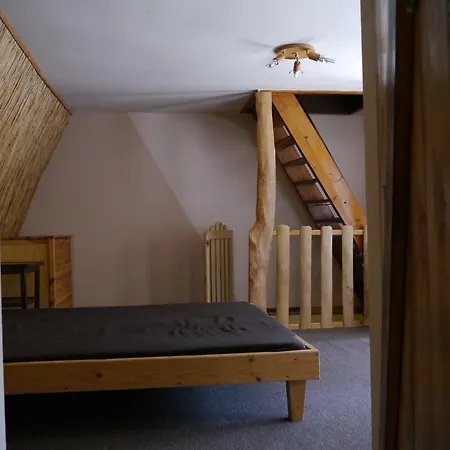 Szarvasko Nyaralo/ Deer Rock Ostřihom